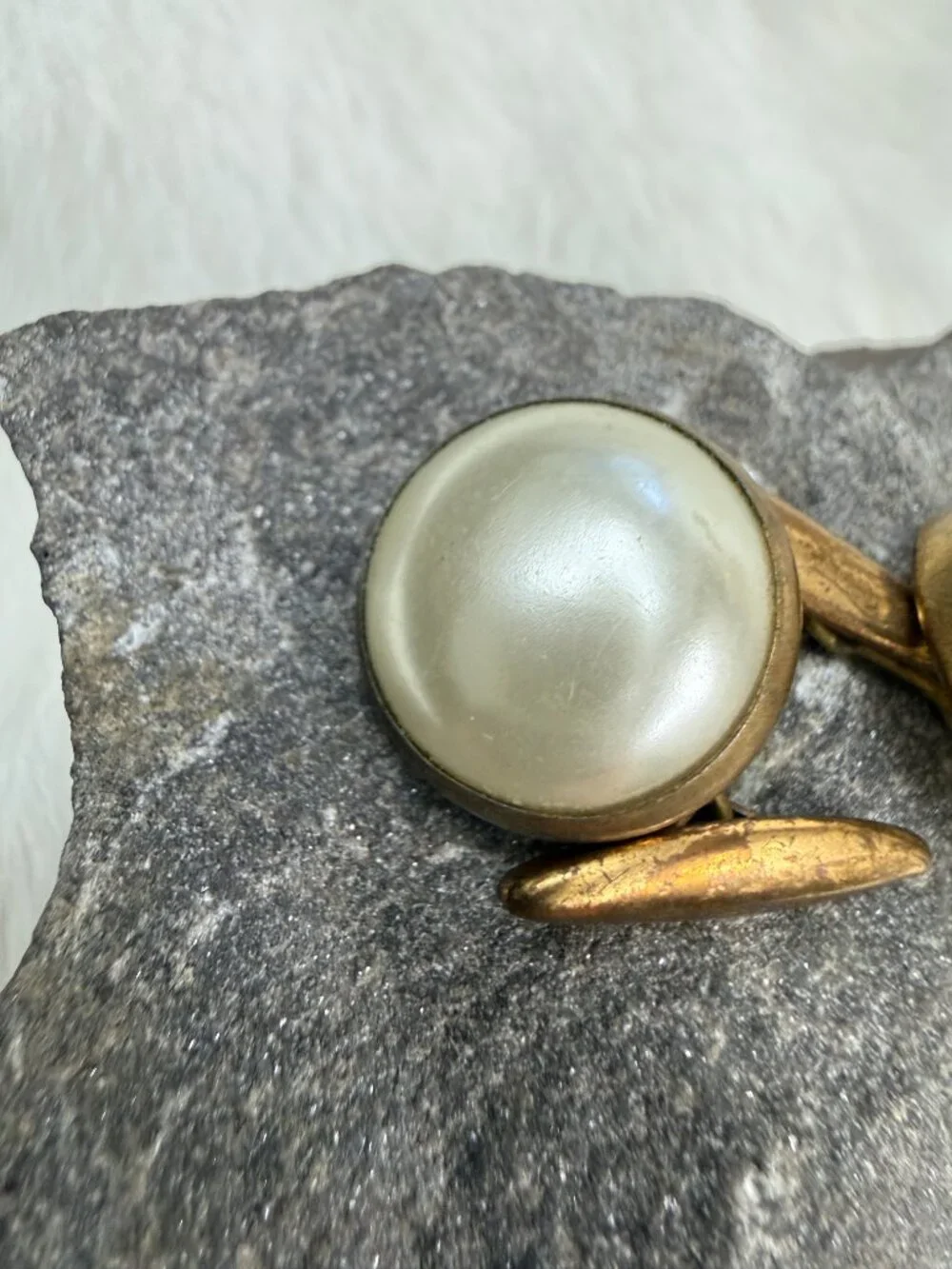 Vintage Faux Pearl & Gold Tone Cufflinks Cuff Links
